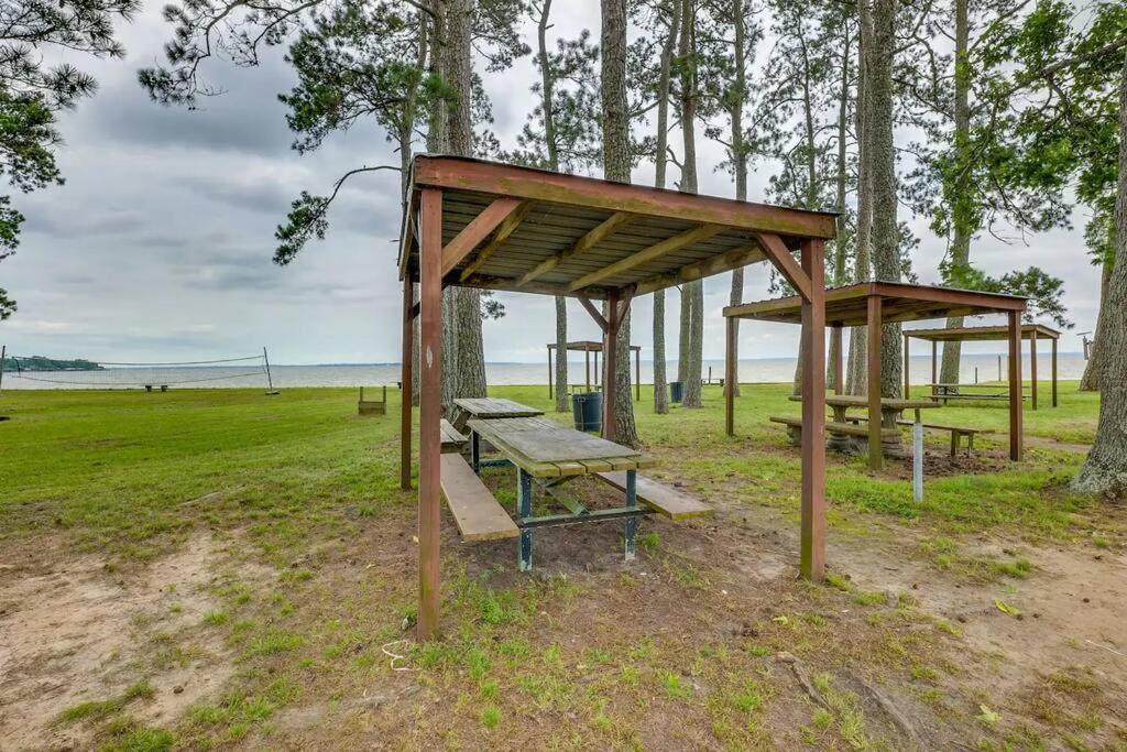 Vacation Home Lake Livingston! Onalaska Dış mekan fotoğraf